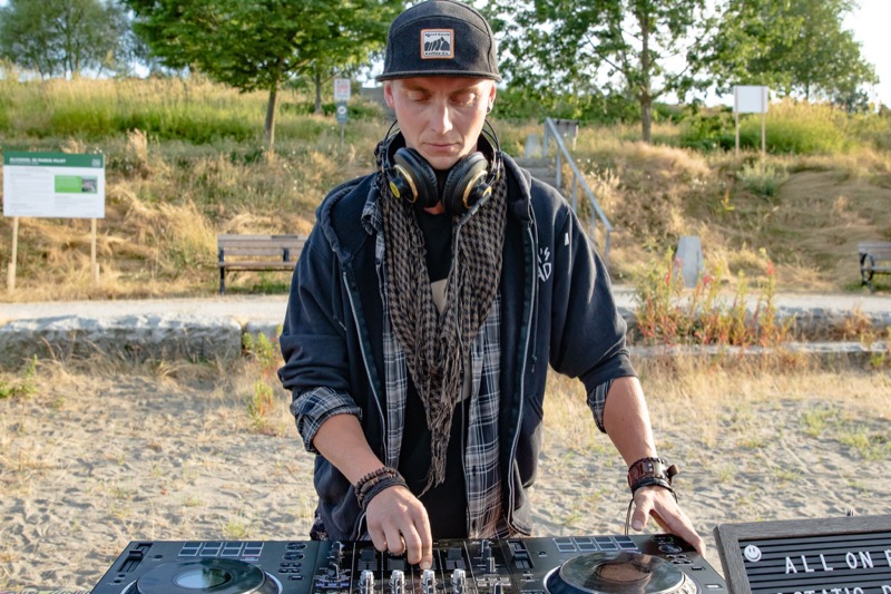 RÚN promotional photo